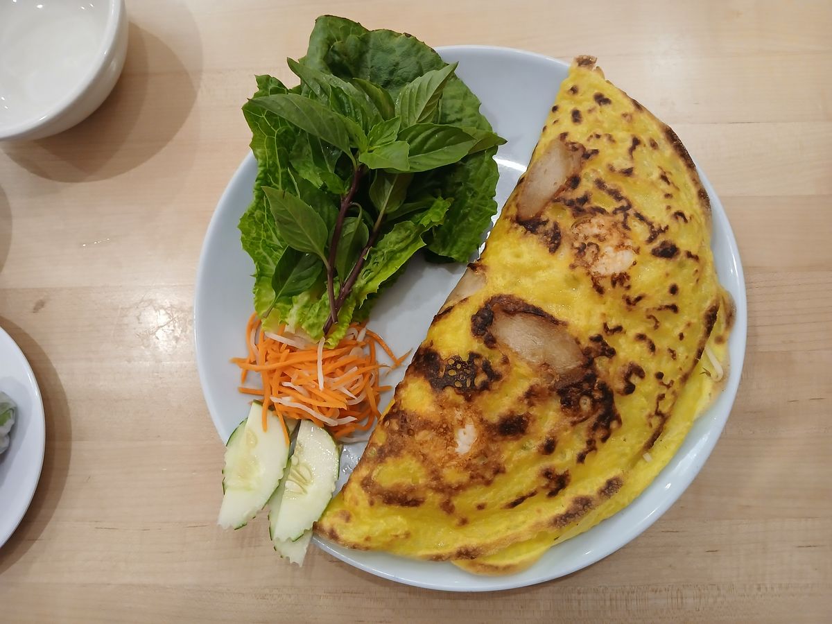 バイン・セオ(ベトナム風お好み焼き)